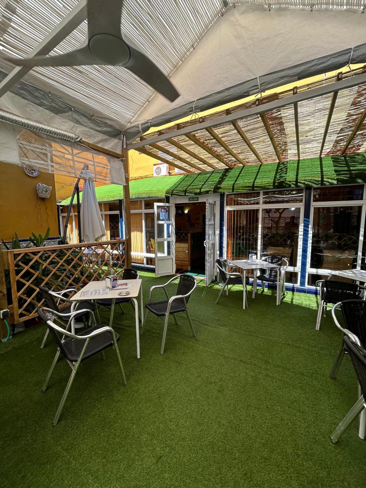 Hostal Avenida Andalucia - Solo Adultos Seville Ngoại thất bức ảnh
