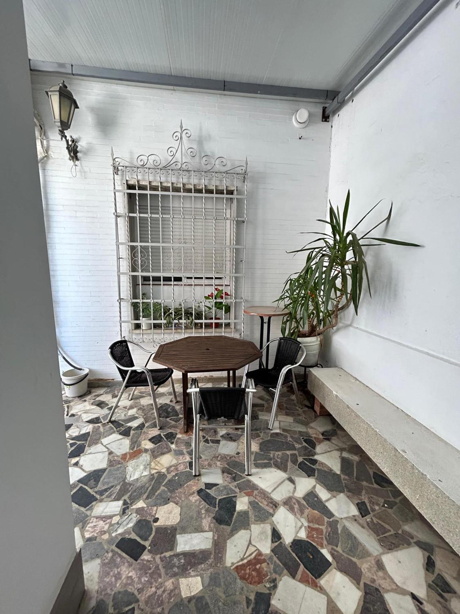 Hostal Avenida Andalucia - Solo Adultos Seville Ngoại thất bức ảnh